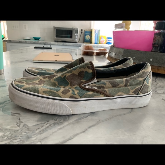 Vans Other - Vans Men Classic Slip On Camo Size 10.5
